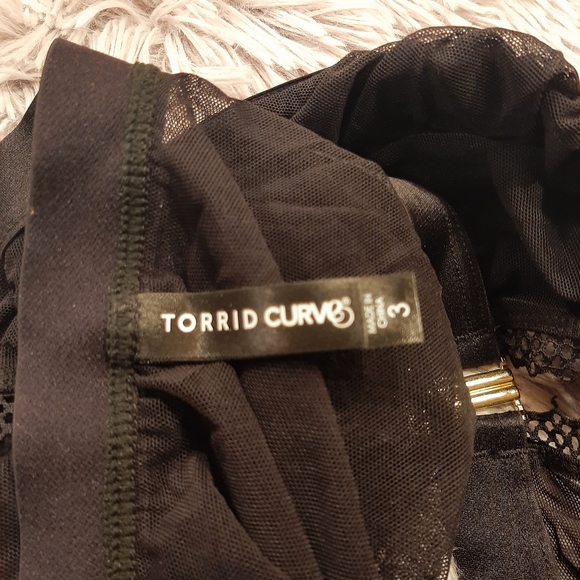Torrid Curves Sheer Intimate top Size 3 - Picture 2 of 12